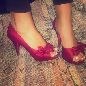 Dressy satin red heels. Maribelle.
